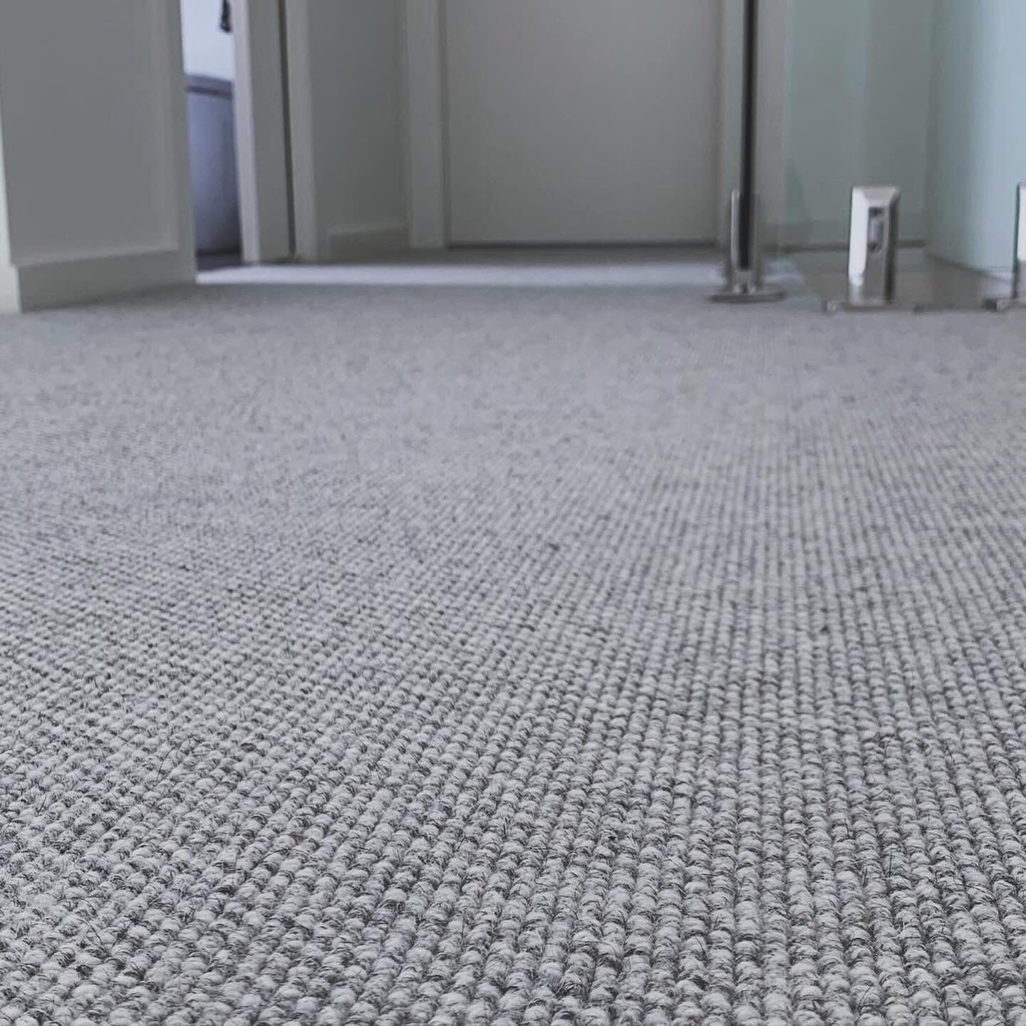 Wool Carpet – Woven Carpet – Grey