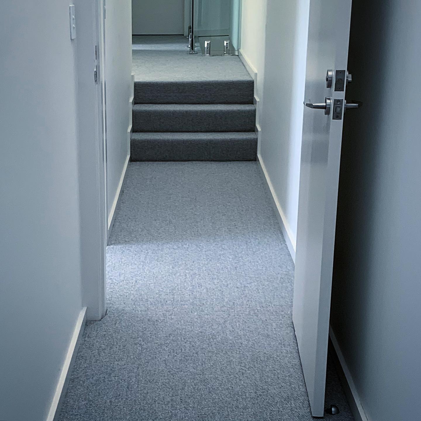 Hallway Carpet – Wool Carpet – Grey
