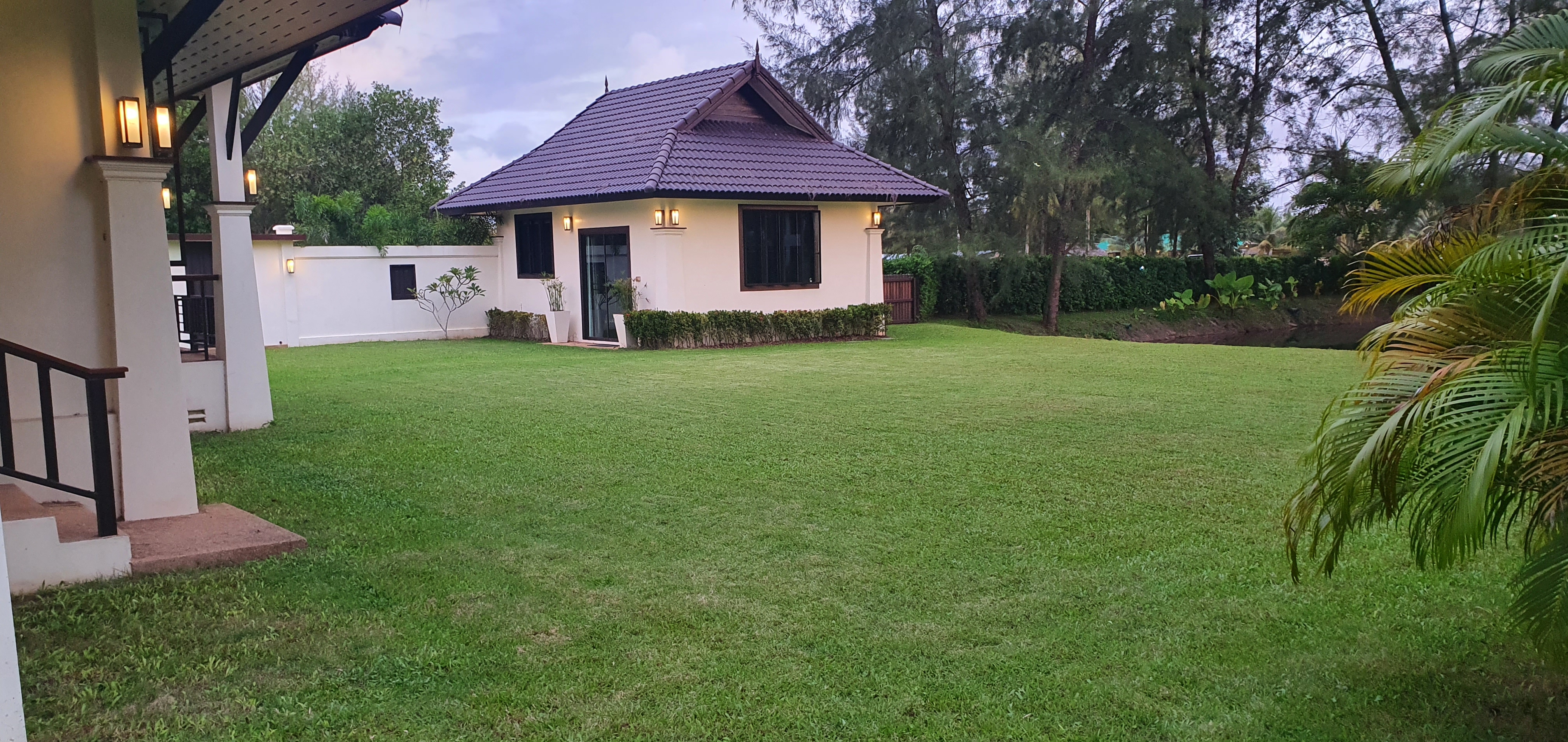 Owner-supplied Thai Life Beach House property archive photograph dated 21 June 2022 at 18:39. It is retained as historical property evidence; buyers should use newer imagery or an inspection for current-condition decisions.