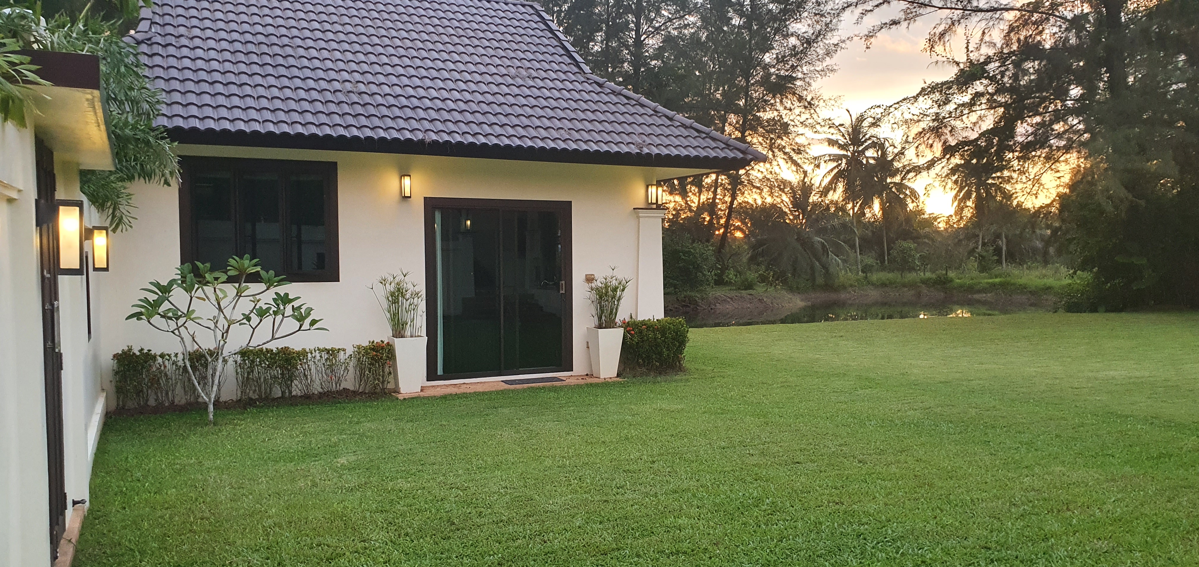 Owner-supplied Thai Life Beach House property archive photograph dated 21 June 2022 at 18:41. It is retained as historical property evidence; buyers should use newer imagery or an inspection for current-condition decisions.