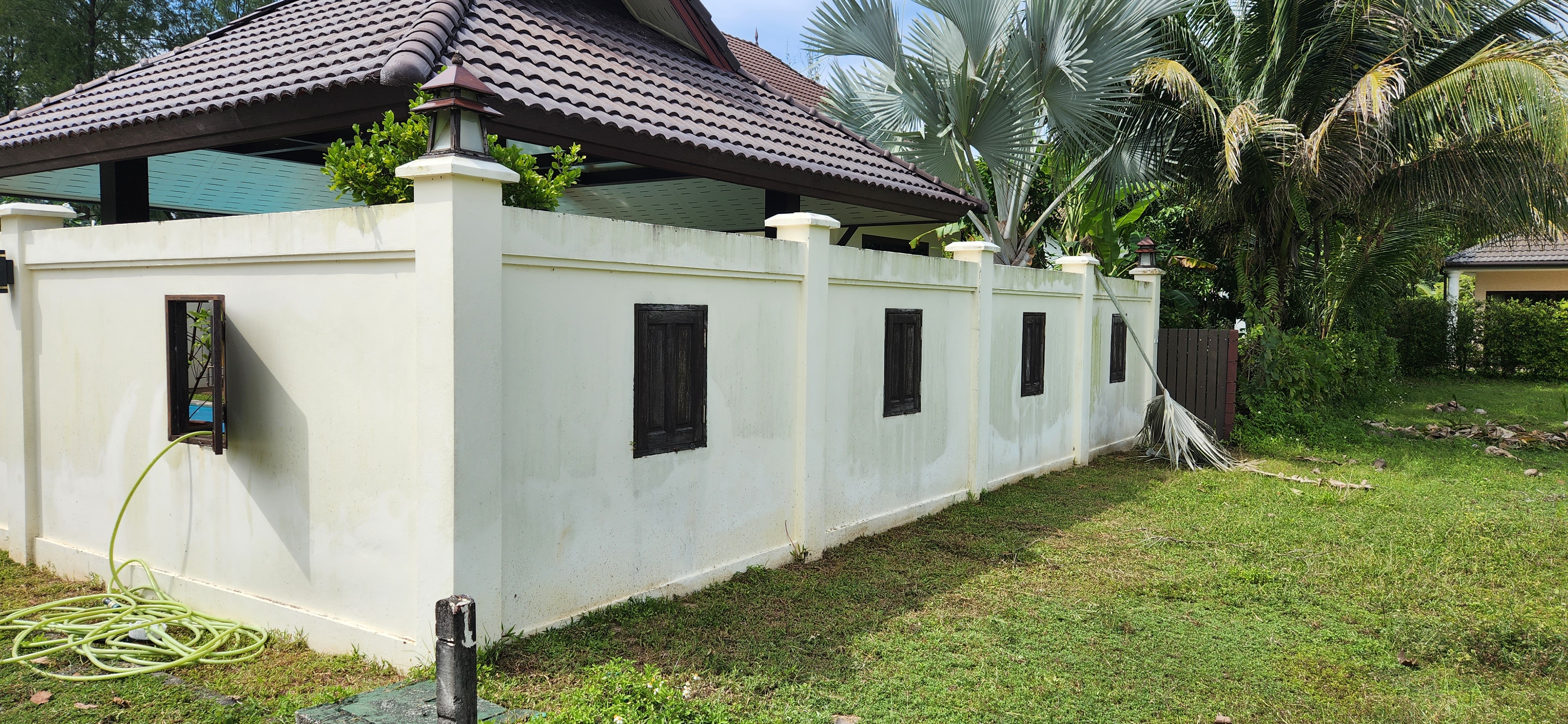Thai Life Beach House White Exterior