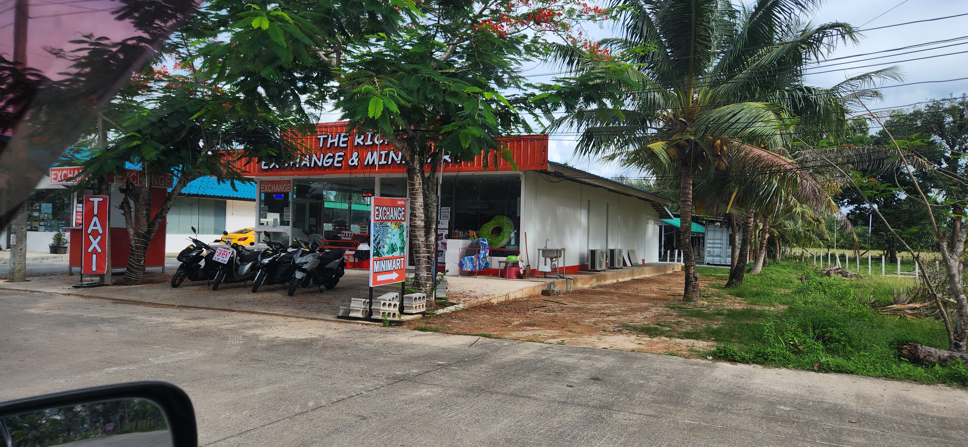 Bang Muang Local Shops