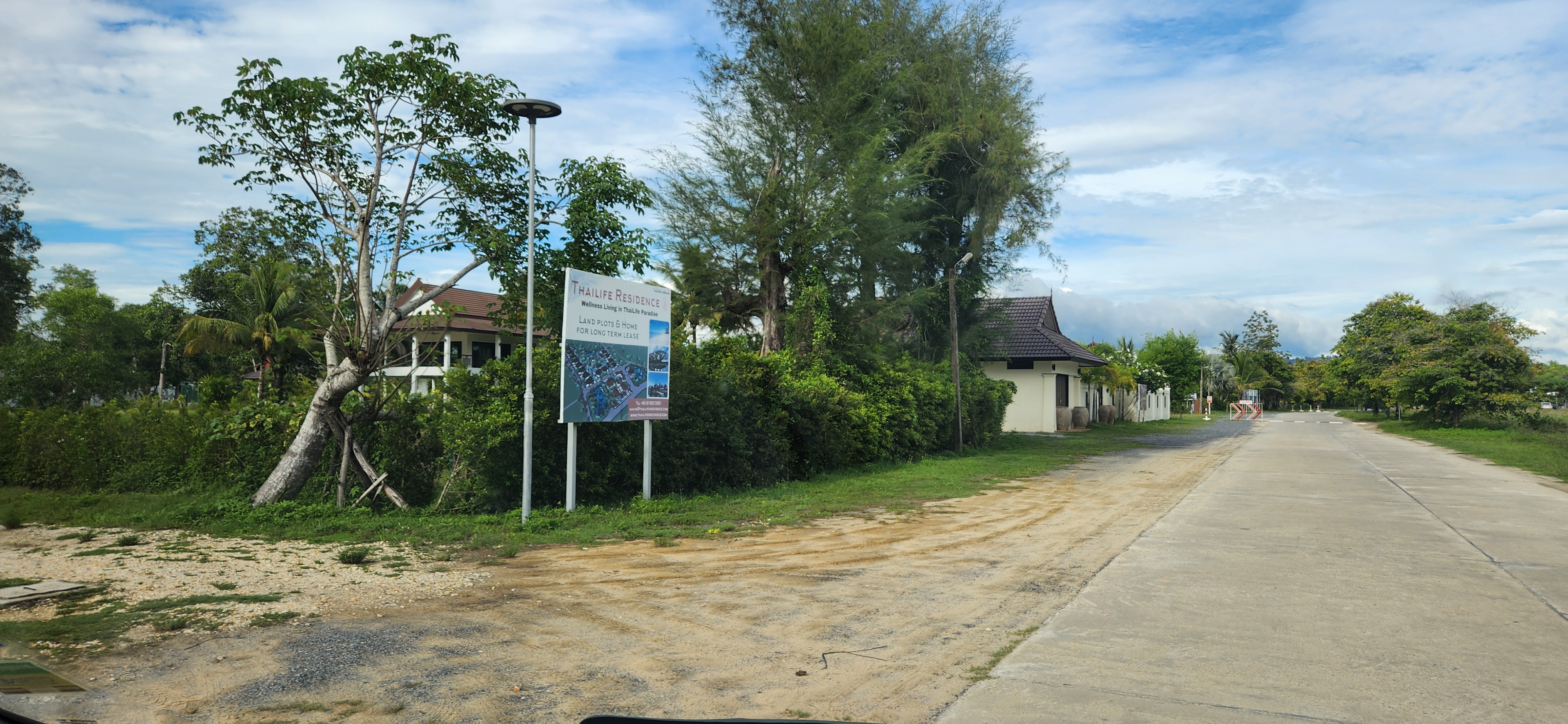 Bang Muang Local Road & Services