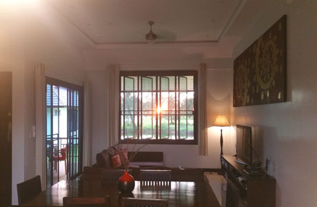 Living Room Modern Home Sunset View - ThaiLife Beach House Khao Lak
