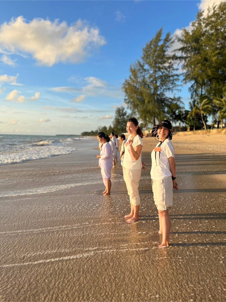 Hotel Guests Meditation Beach Sunrise B4 - ThaiLife Meditation & Wellness Resort