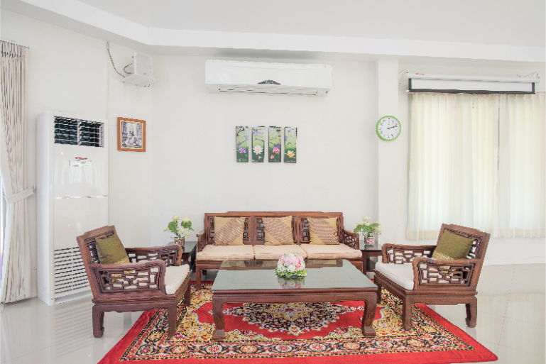 Hotel Lobby Seating Area With Sofa - ThaiLife Meditation & Wellness Resort