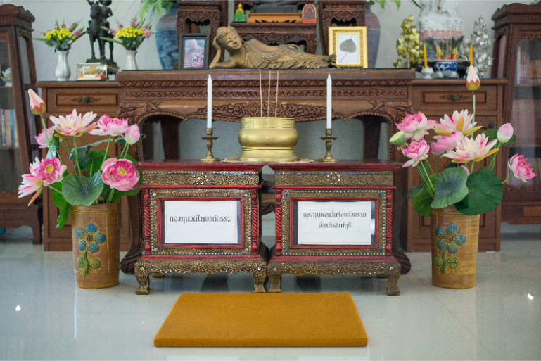 Resort Meditation Altar Lotus Flowers - ThaiLife Meditation & Wellness Resort