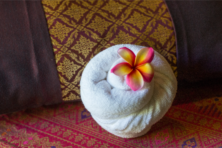 Resort Spa Towel Flower Decoration