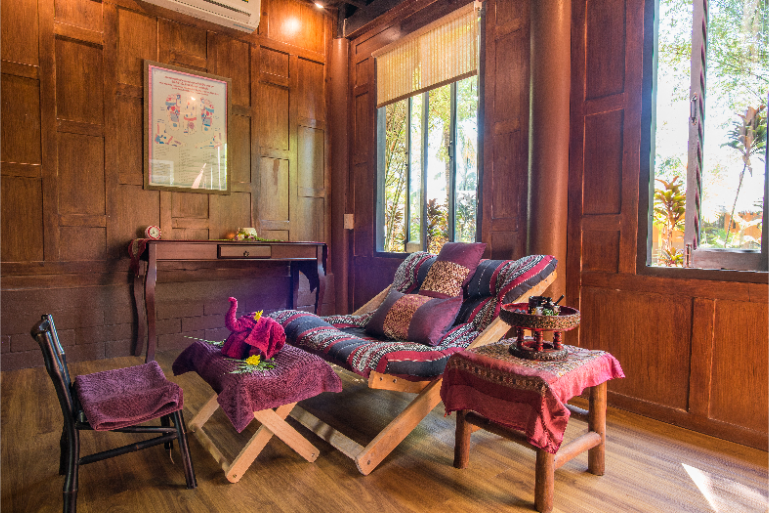 Traditional Resort Lounge Wooden Room B4 - ThaiLife Meditation & Wellness Resort